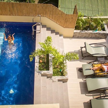 ปาปา เฟรดส์ บีช รีสอร์ต Hotel ปูแอร์โตกาเลรา ภายนอก รูปภาพ